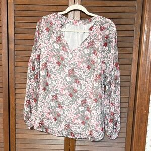 Floral V-Neck Long Sleeve Blouse in Pink and Gray